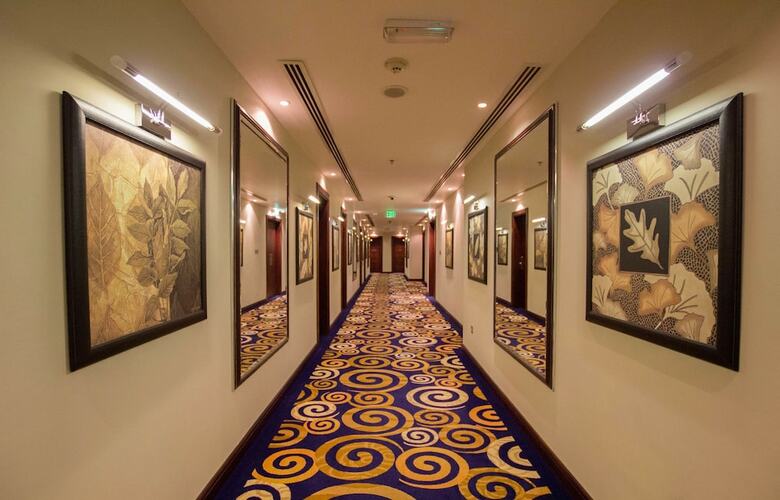 Strato Hotel By Warwick