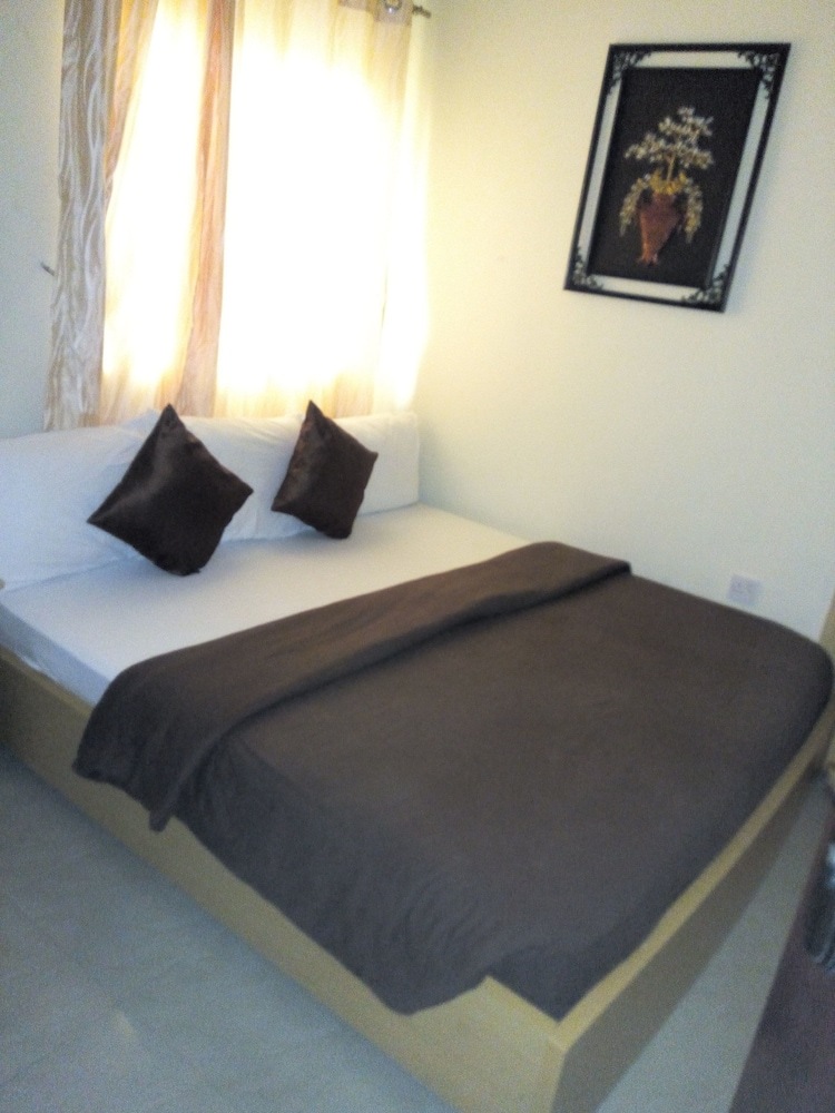 Hotel De Lawrence Court & Suites