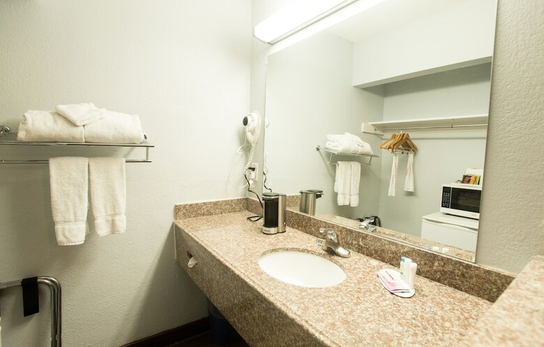 Hotel Green World Inn