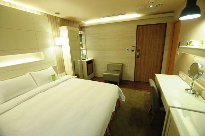 Kindness Hotel Zhongshan Bade