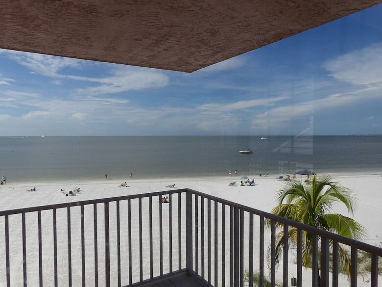 Edison Beach House