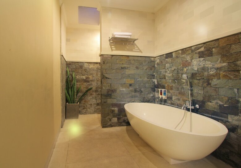 Hotel Lotus Tirta Seminyak