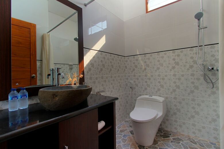 Hotel Lotus Tirta Seminyak