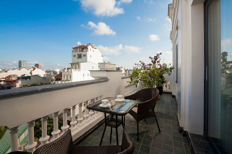 Hanoi Peridot Hotel