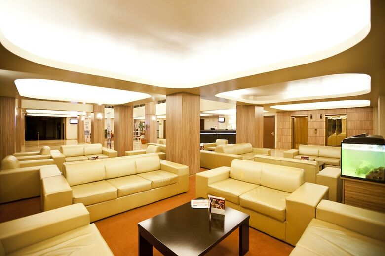 Hotel Rin Airport
