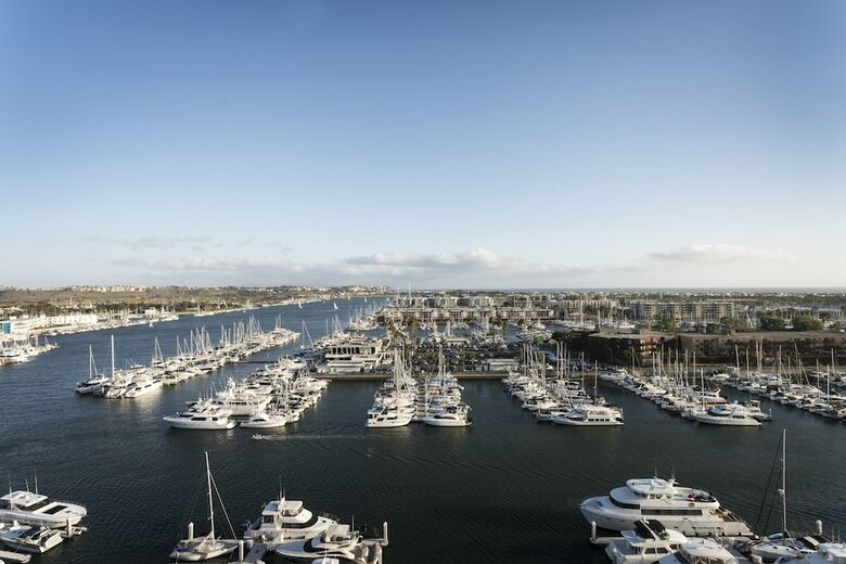 Hotel The Ritz-carlton, Marina Del Rey