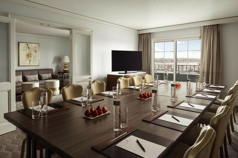 Hotel The Ritz-carlton, Marina Del Rey