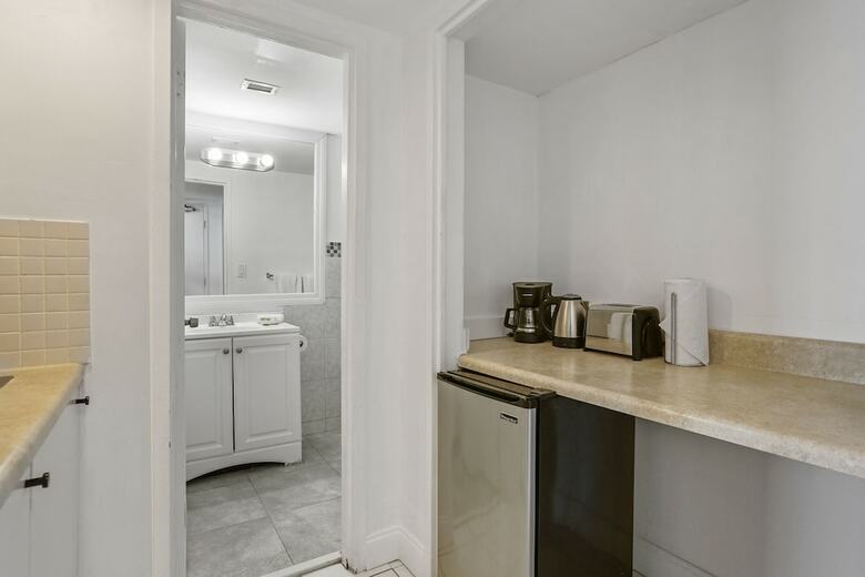 Apartamentos Castle Beach Suites By Miarentals