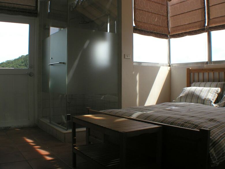 Hotel Oia Cafe B&B