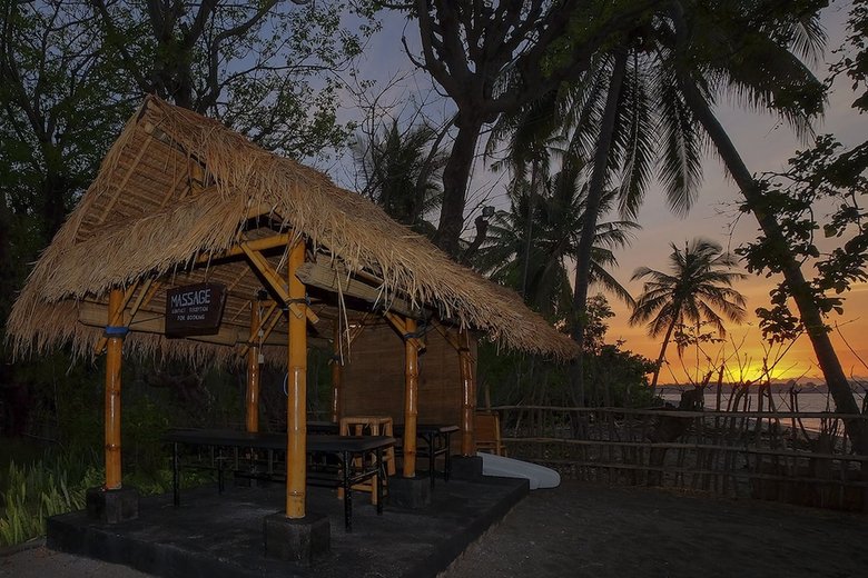 Hotel Rinjani Beach Eco Resort