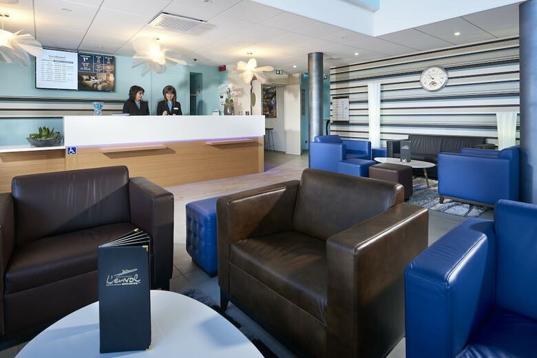 Brit Airport Club Hotel