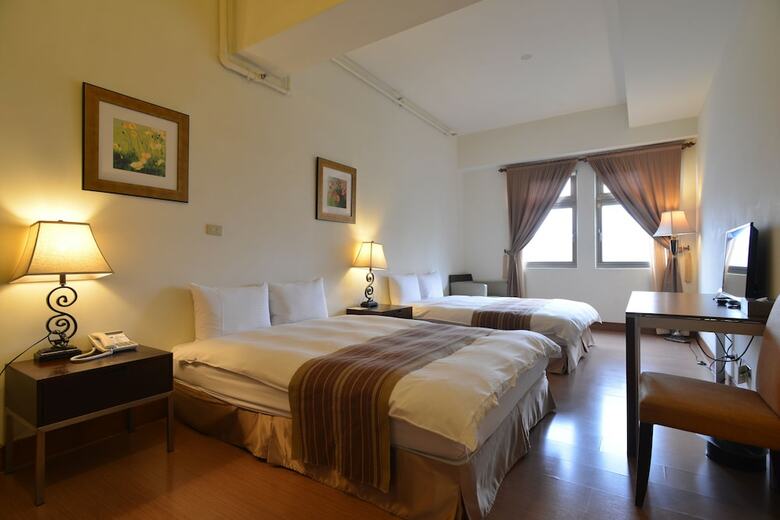 Hotel Ya-go River Lodge