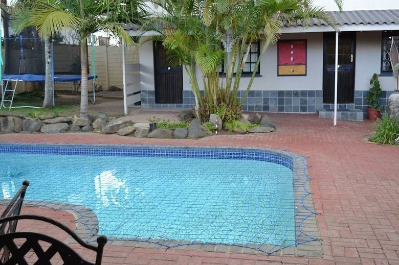 Hotel Appleby's Guest House