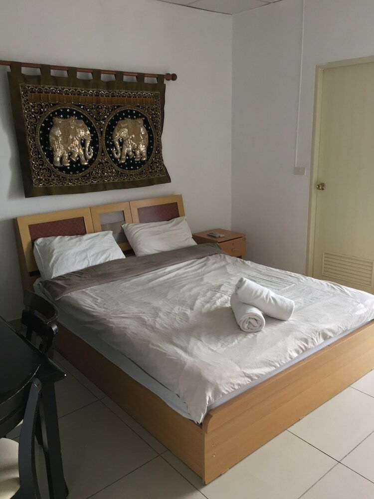 Hostal Jomtien Hostel
