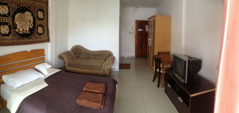 Hostal Jomtien Hostel