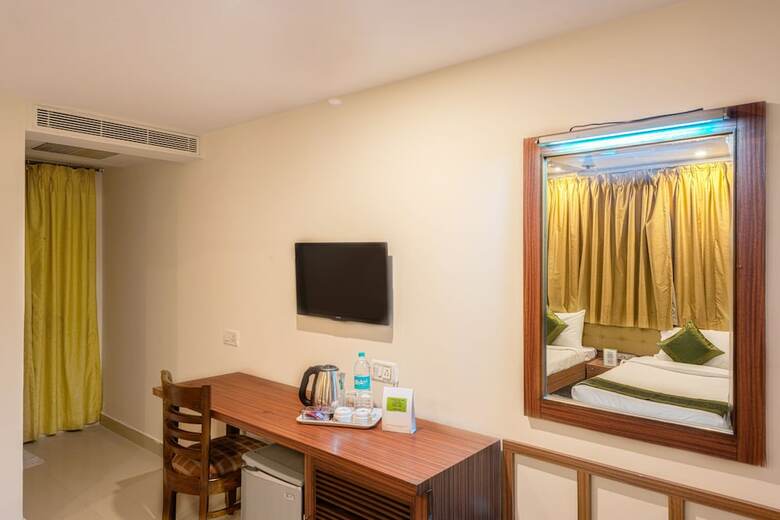 Hotel Treebo Trend Grand Plaza Nampally