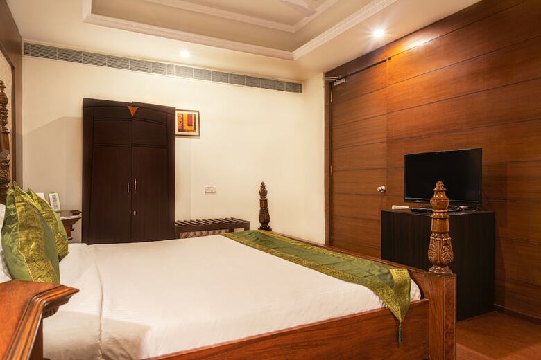 Hotel Treebo Trend Grand Plaza Nampally