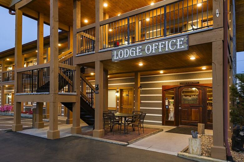 Hotel Timbers Lodge