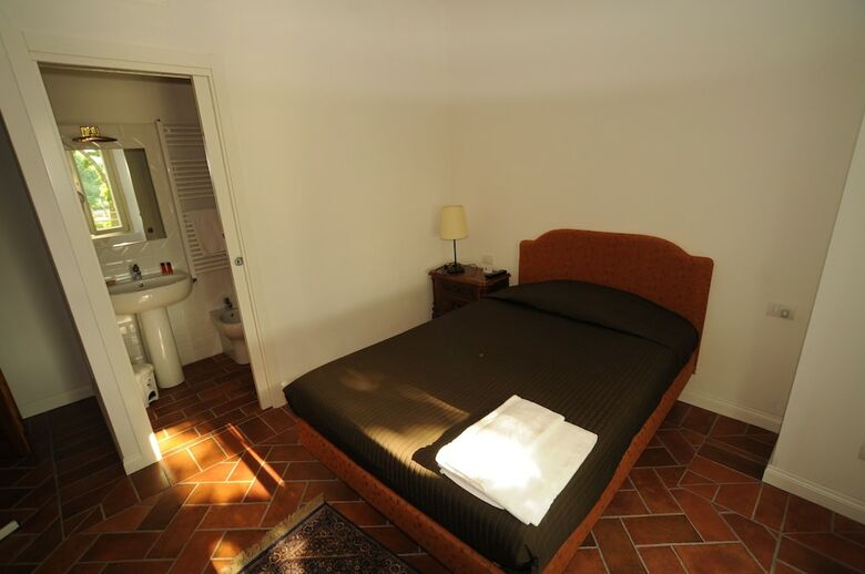 Hotel La Locanda Di Adele - Il Giardinetto B&B