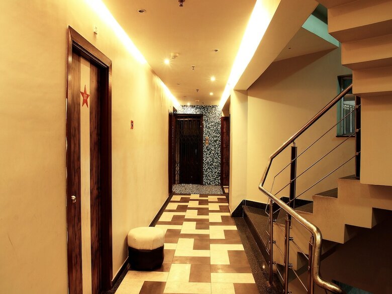 Oyo 759 Hotel Rock Star