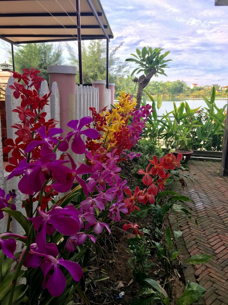 Hotel Villa Orchid Garden Riverside