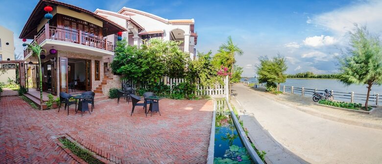 Hotel Villa Orchid Garden Riverside