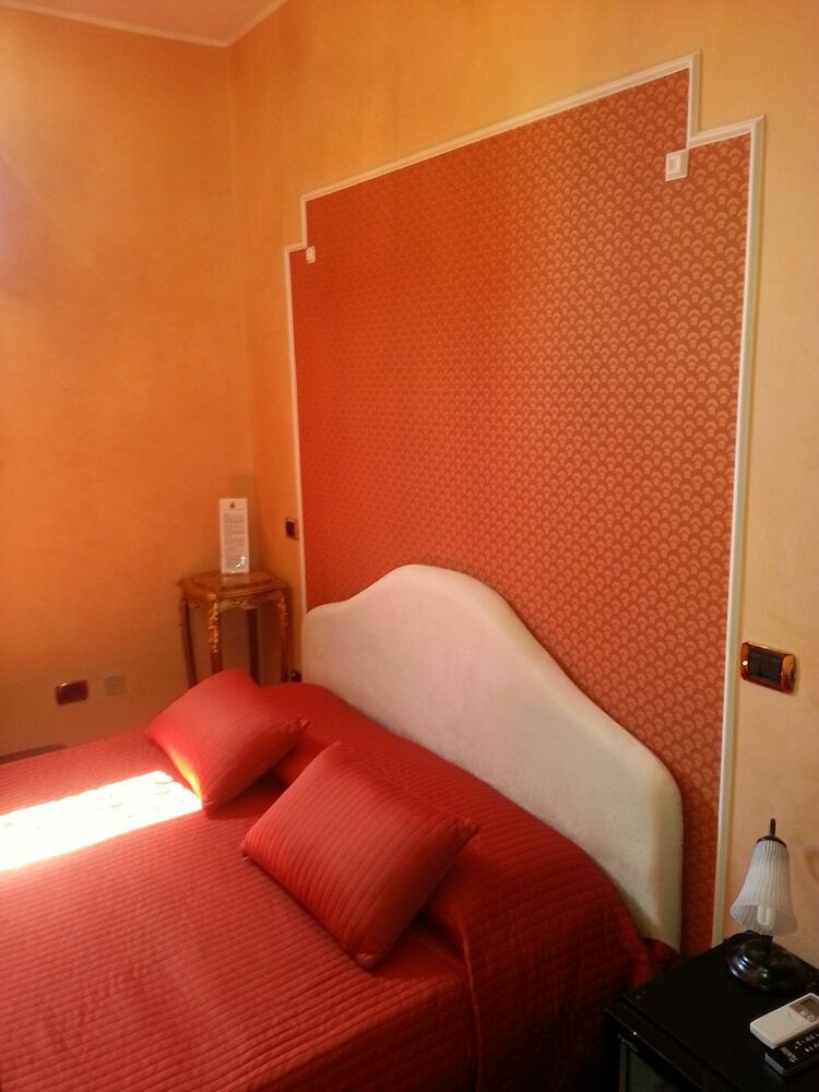 B&B Vescovo Pitirro E Residenza Crocetta