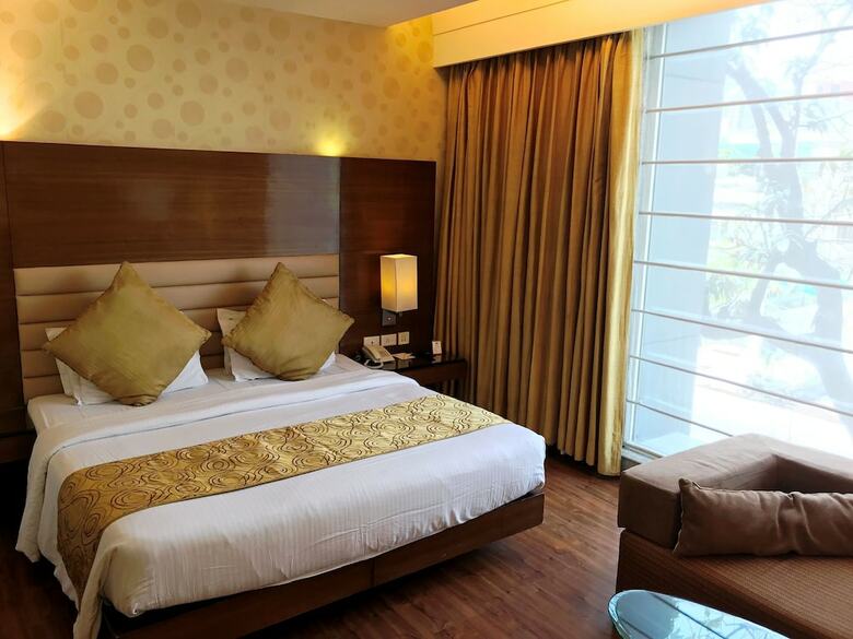 Hotel Indus Biznotel