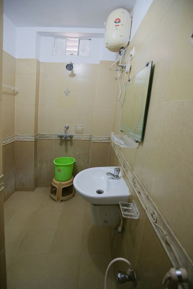 Hotel Pushpa - Berries Group Of Hotels