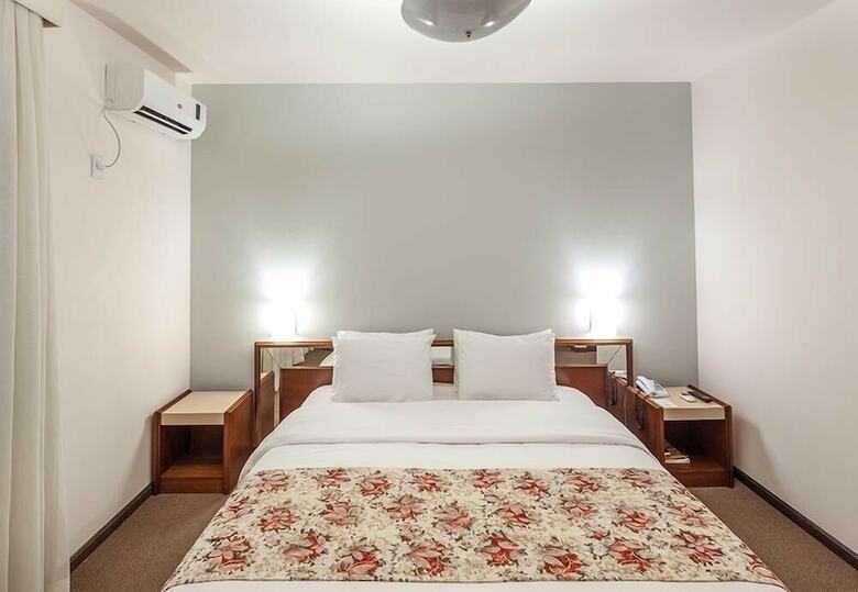 Monthez Hotel & Eventos