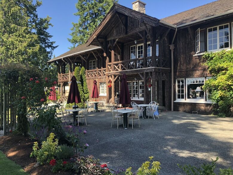 Bed & Breakfast The Latch Inn And Restaurant