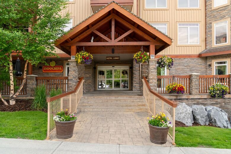 Falcon Crest Lodge By Clique