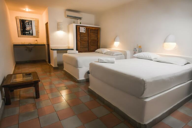 Hostal Mx 5th Avenue