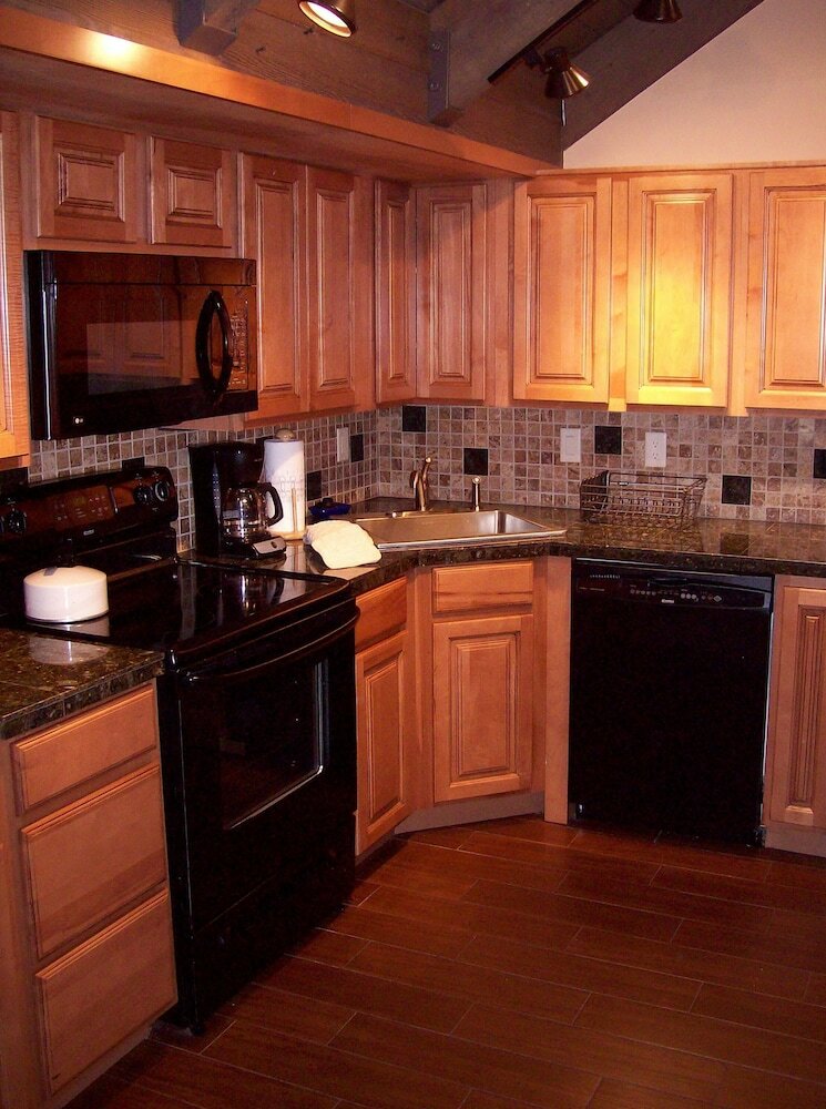 Mill Run #12 By Peak Property Management