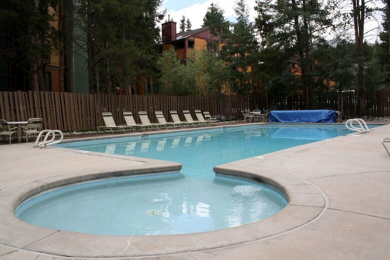 Pinecreek #i - 4 Br By Peak Property Management