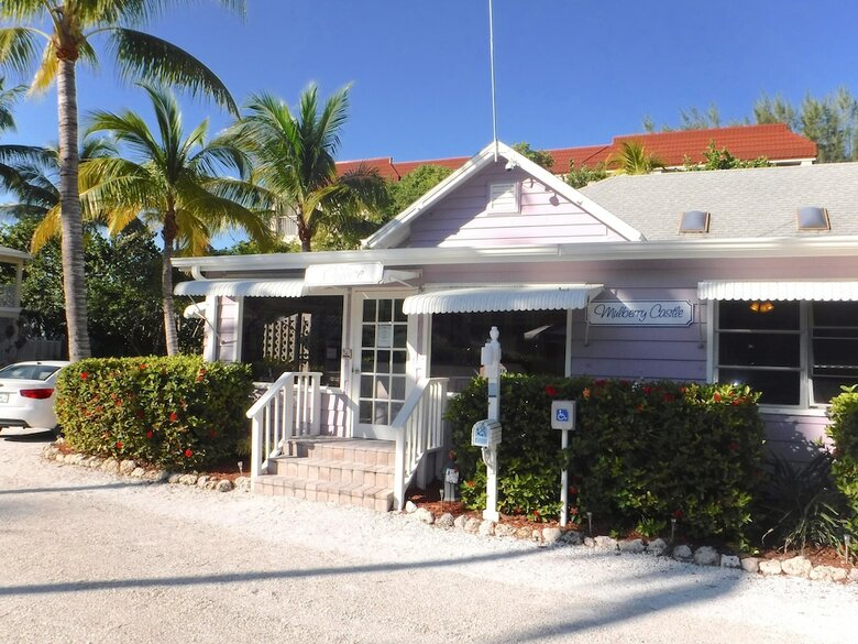 Hotel Waterside Inn On The Beach
