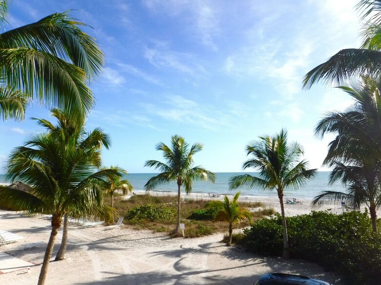 Hotel Waterside Inn On The Beach