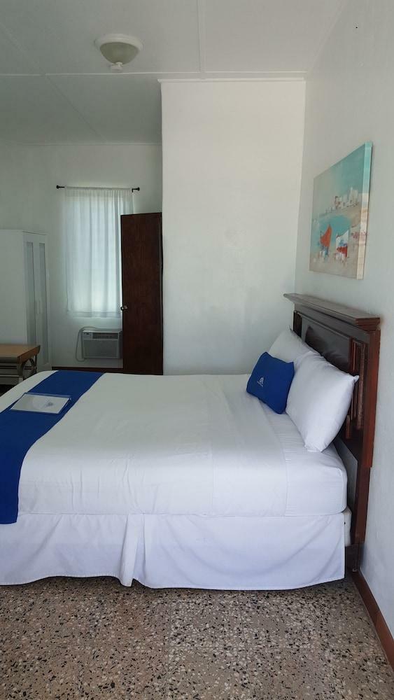 Parguera Plaza Hotel