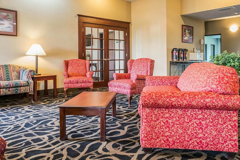 Hotel Quality Inn & Suites