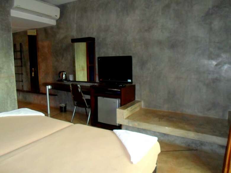 Hotel Naraya Riverside Resort