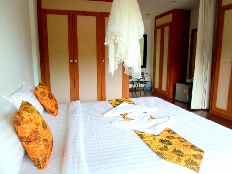 Hotel Naraya Riverside Resort