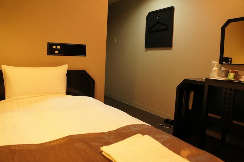 Hotel Abest Shinanjo Ekimae
