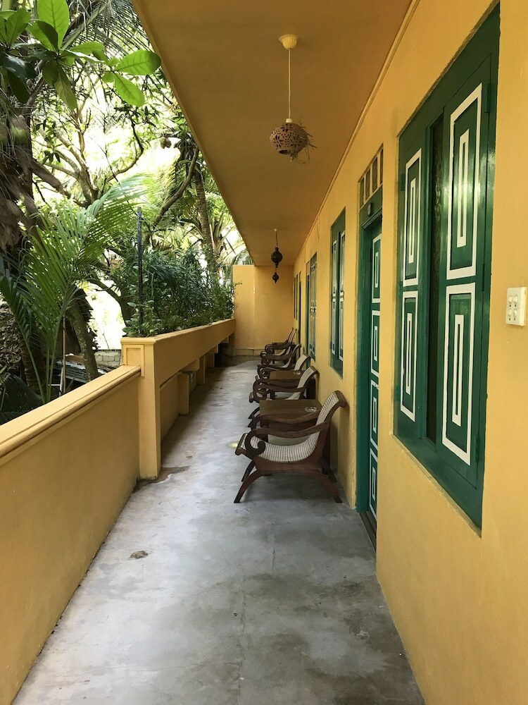 Hotel Thambapanni Retreat