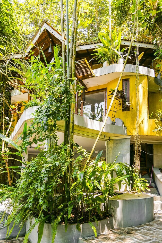 Hotel Thambapanni Retreat