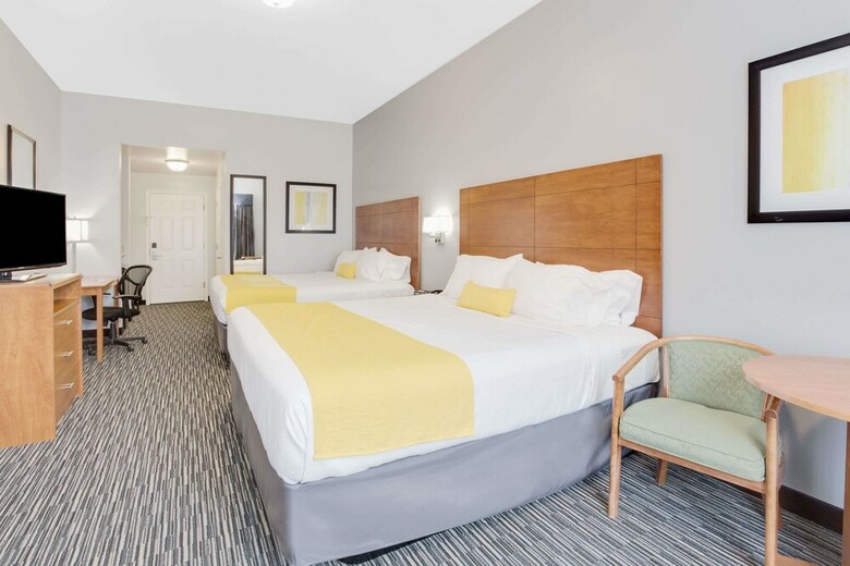 Hotel Ramada By Wyndham Marina