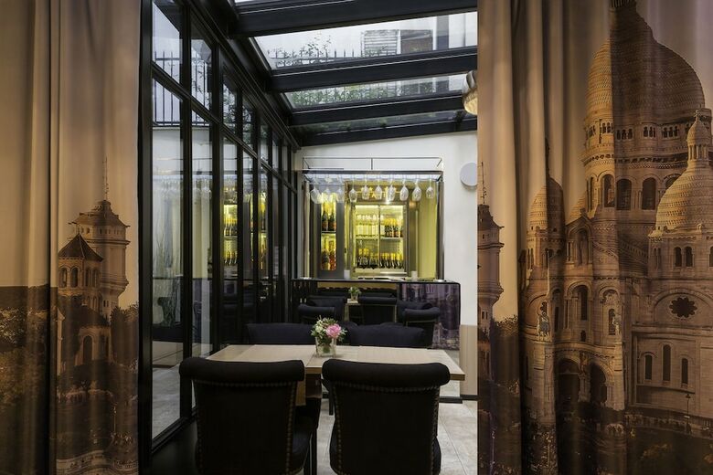 Hotel Le 18 Paris