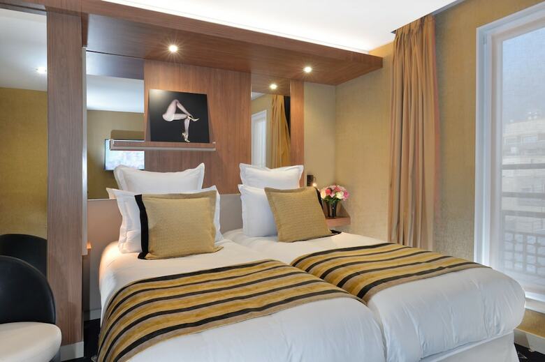 Hotel Le 18 Paris