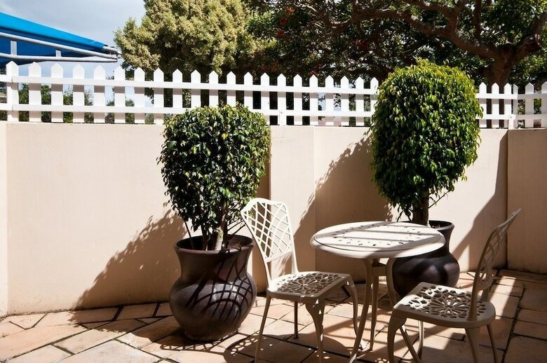 Hotel Cape Flame Guest House
