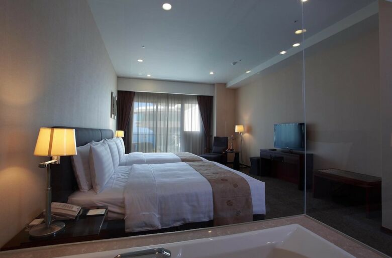 Hotel H Resort