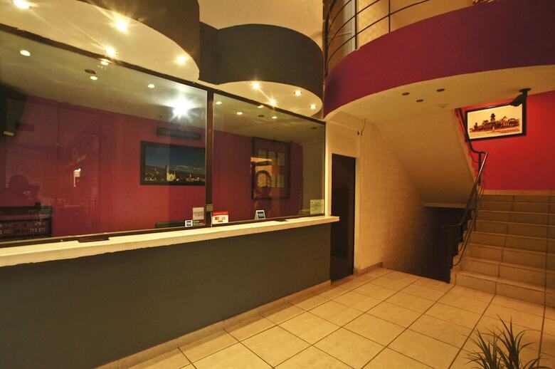 Hotel First Inn